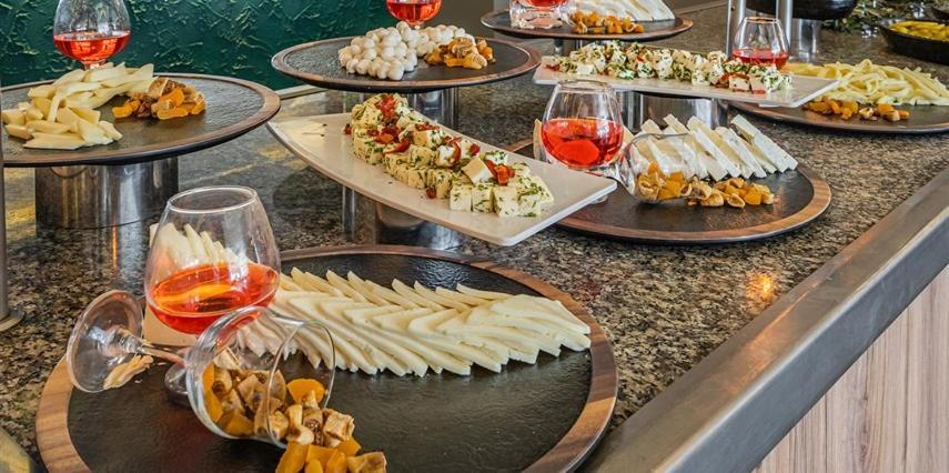 Odelia Resort Hotel Кушадасъ Екстериор снимка