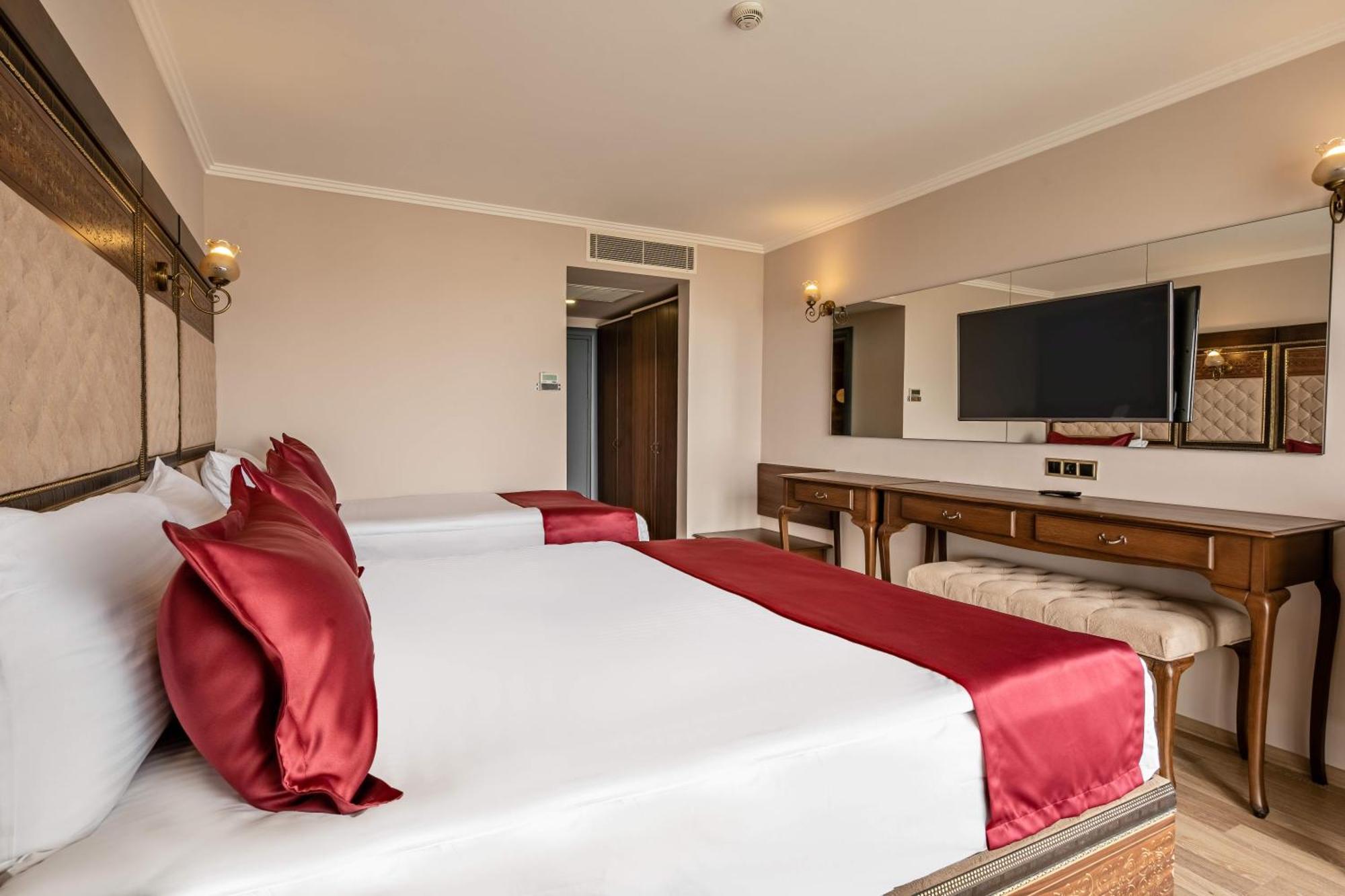Odelia Resort Hotel Кушадасъ Екстериор снимка
